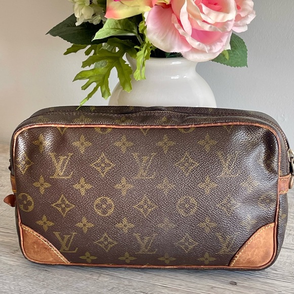 HOLD🔥Authentic LOUIS VUITTON MONOGRAM Marlo Dragonne Clutch - Picture 2 of 16